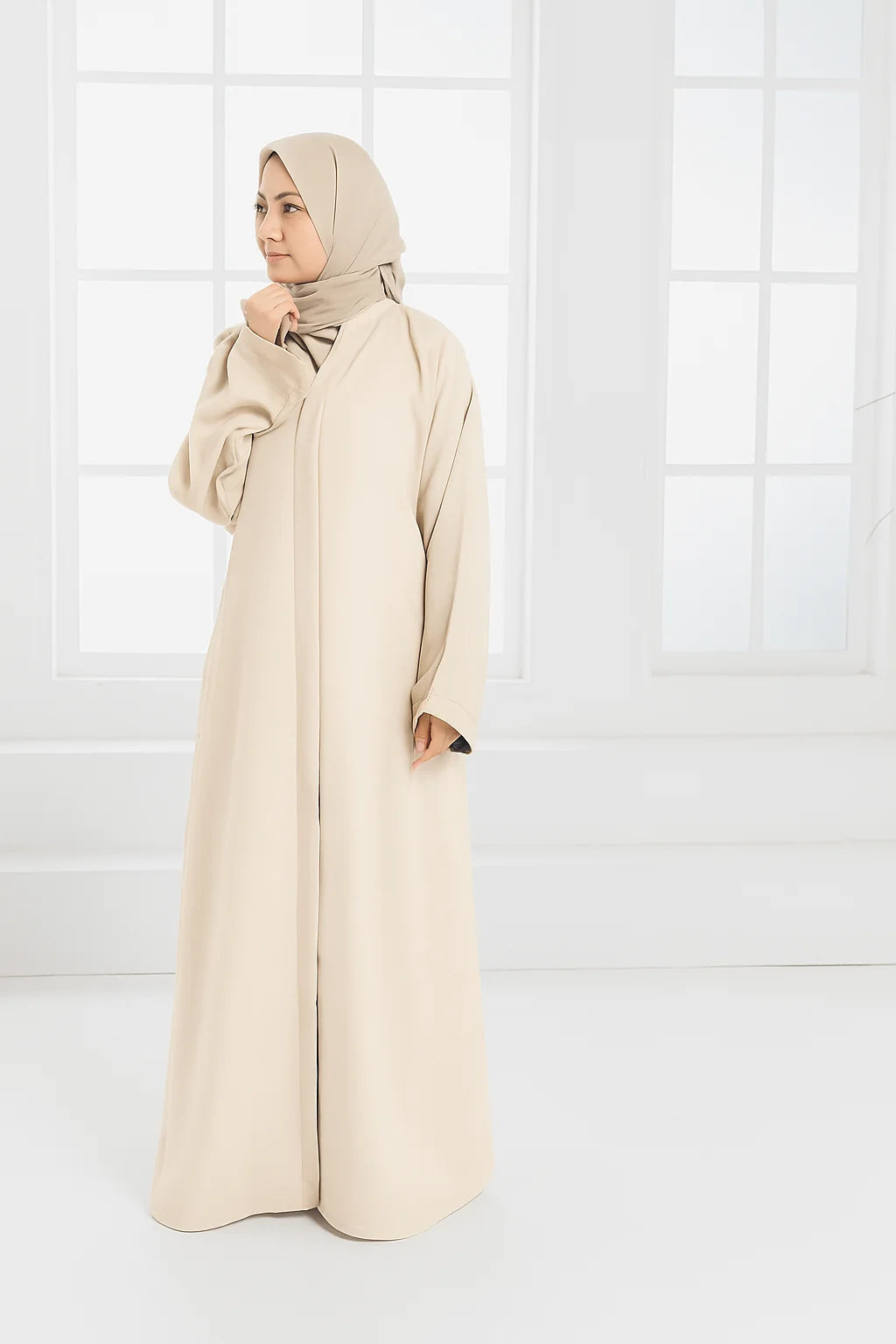 Light Fone Pakiza Abaya